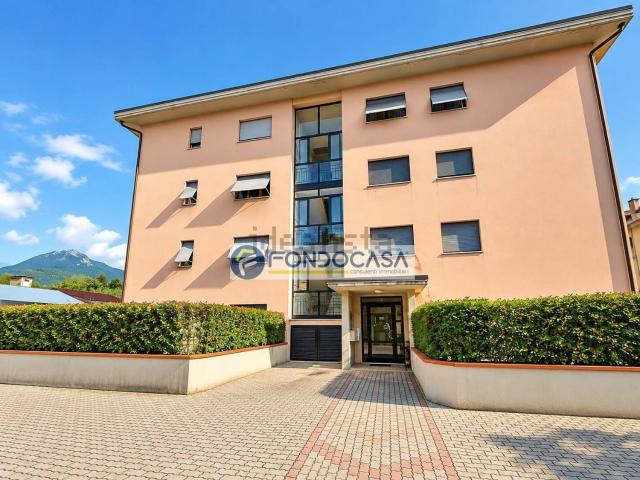 Appartamento in vendita a Avenza, Carrara