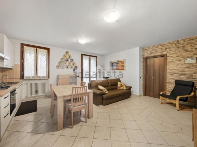 Appartamento in vendita a Re, Reggio Emilia