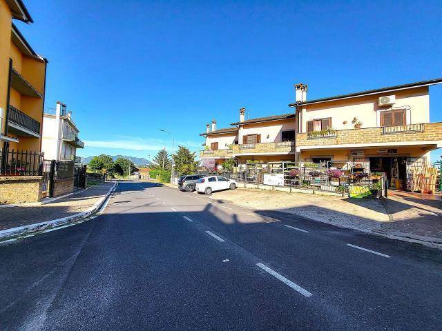 Appartamento in vendita a Calcata, Lazio