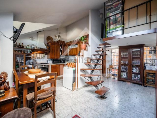 Appartamento in vendita a Chiesuola, Renate
