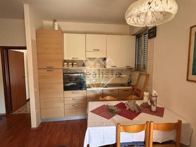 Appartamento in vendita a Marina di Carrara, Carrara