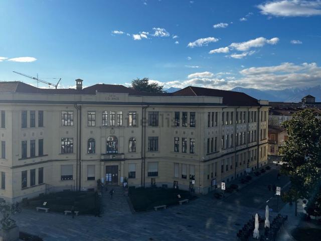 Appartamento in vendita a Centro, Venaria Reale