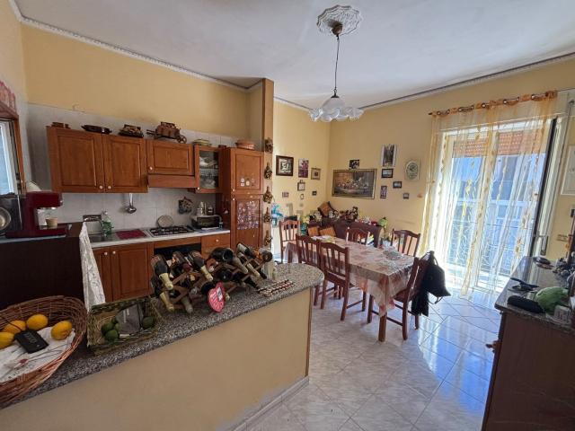 Appartamento in vendita a Crispano, Napoli