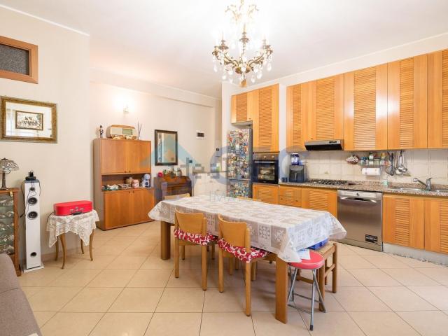 Appartamento in vendita a Rovagnasco, Segrate