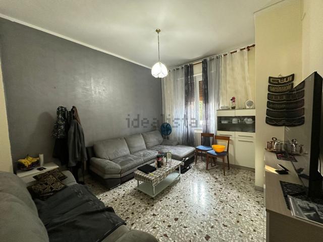Appartamento in vendita a Albizzate, Lombardia