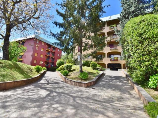 Appartamento in vendita a Appiano Gentile, Como