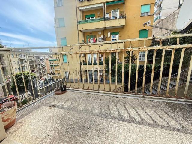 Appartamento in vendita a Medio Levante, Serra Riccò