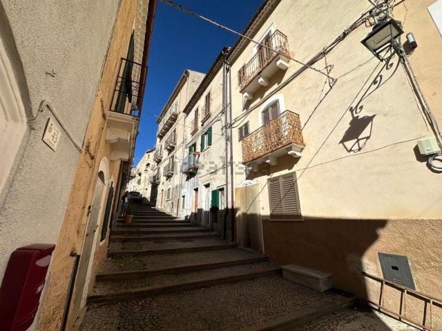 Appartamento in vendita a Villalago, Abruzzo