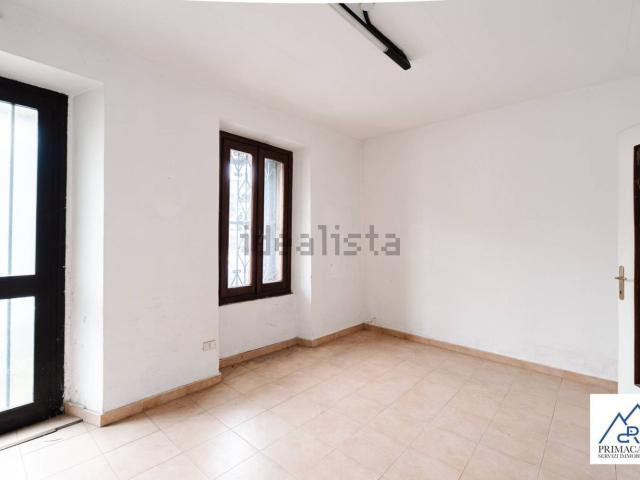 Appartamento in vendita a Trevisago, Cocquio Trevisago
