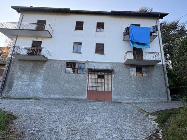 Appartamento in vendita a Sormano, Lombardia