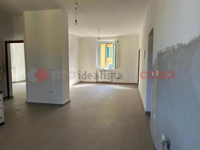 Appartamento in vendita a Castelnuovo di Garfagnana, Lucca