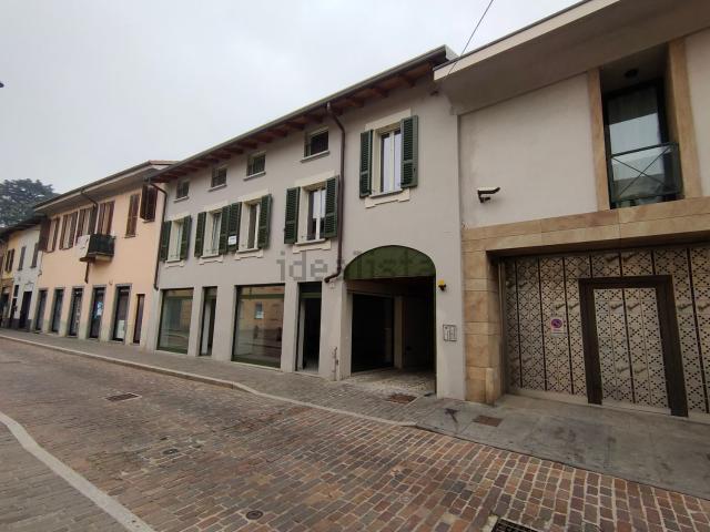 Attico in vendita a Magenta, Lombardia