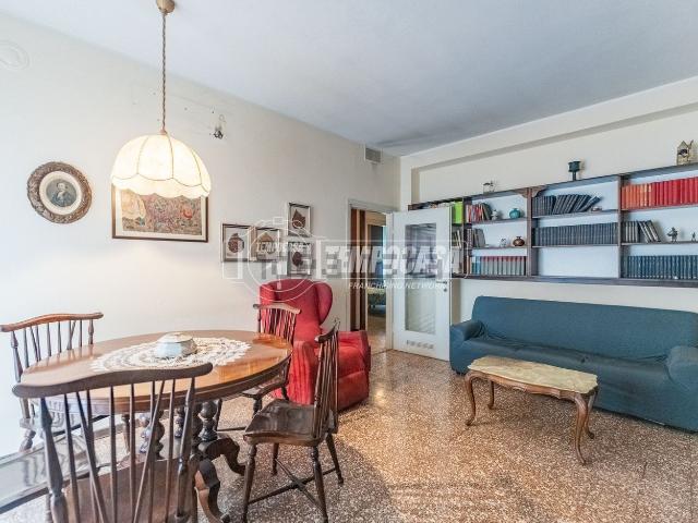 Appartamento in vendita a Abbiategrasso, Lombardia