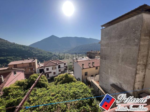 Appartamento in vendita a Lenola, Lazio