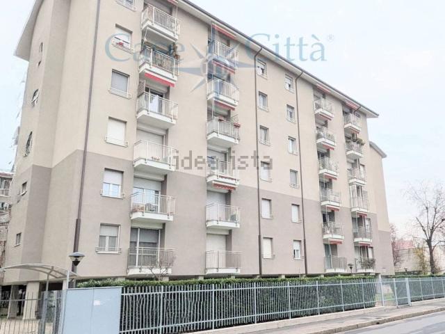 Appartamento in vendita a Municipio 8 di Milano, Milano