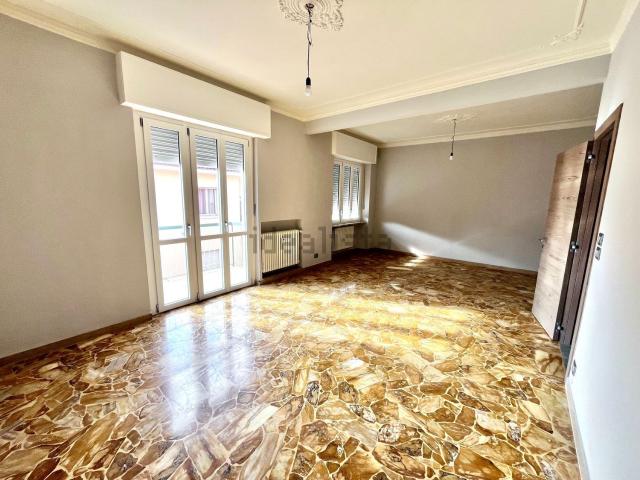 Appartamento in vendita a Piemonte, Asti