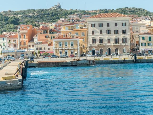 Appartamento in vendita a La Maddalena, Sassari