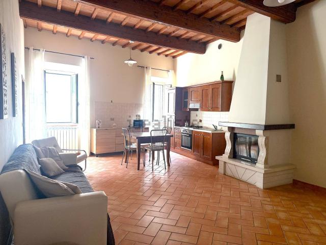 Appartamento in vendita a Chiusi Città, Toscana