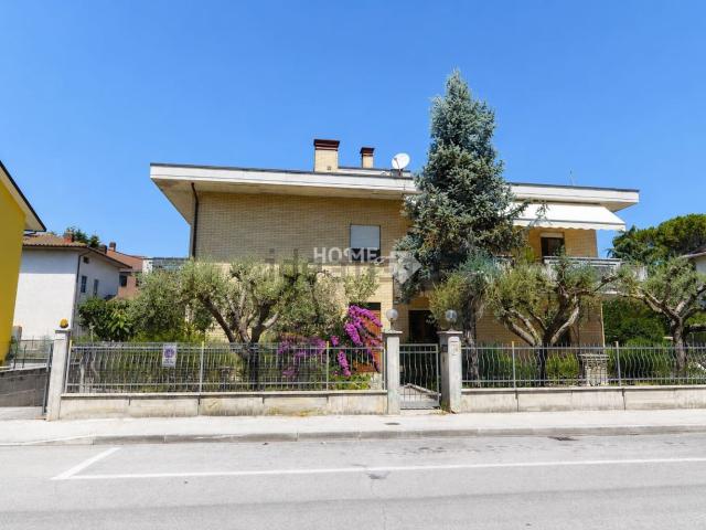 Appartamento in vendita a Marche, Macerata