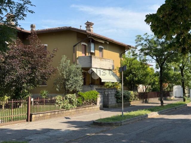 Appartamento in vendita a Leno, Lombardia