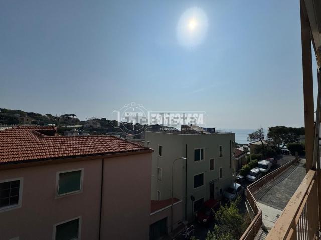 Appartamento in vendita a Piani di Celle, Celle Ligure