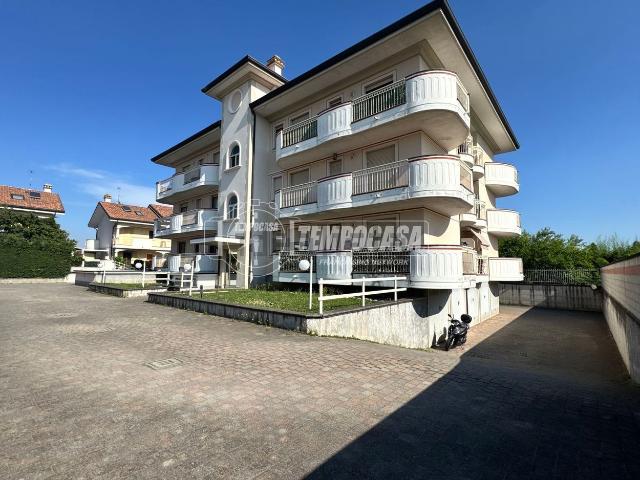 Appartamento in vendita a Ossona, Lombardia