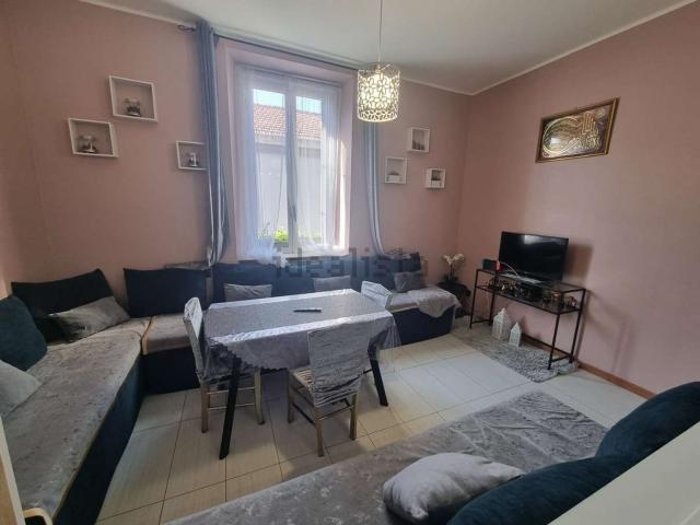 Appartamento in vendita a Valera, Varedo