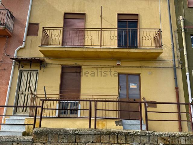 Appartamento in vendita a Rione Angeli, Caltanissetta