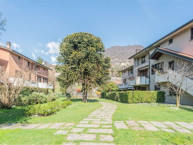 Appartamento in vendita a Calcaterra, Domaso