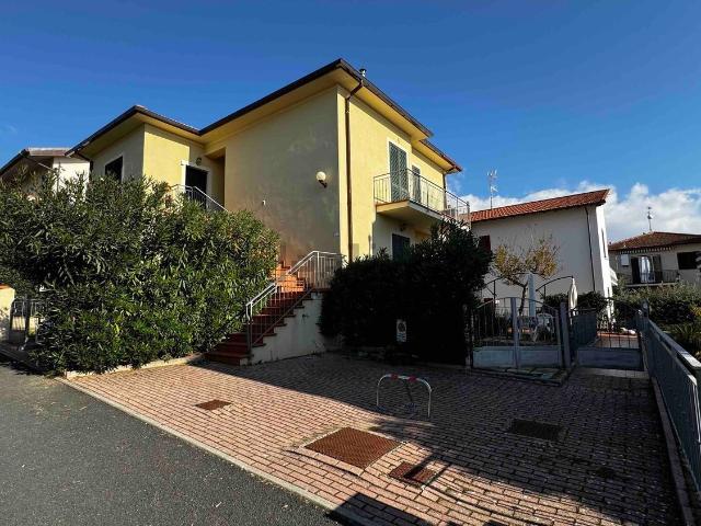 Appartamento in vendita a Rosignano Marittimo, Toscana