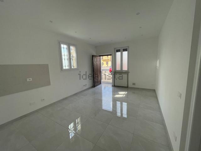 Appartamento in vendita a Pernate, Novara