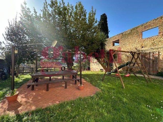 Appartamento in vendita a Collesalvetti, Toscana