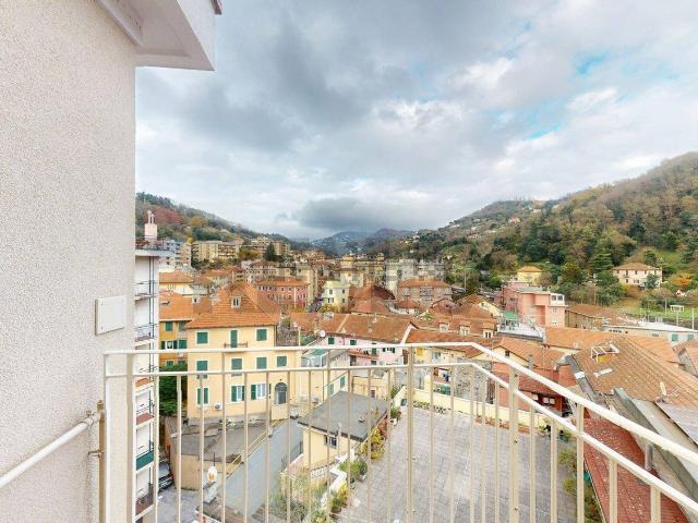Appartamento in vendita a Val Polcevera, Serra Riccò