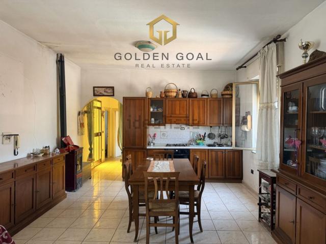 Appartamento in vendita a Centro Storico, Capo Comino