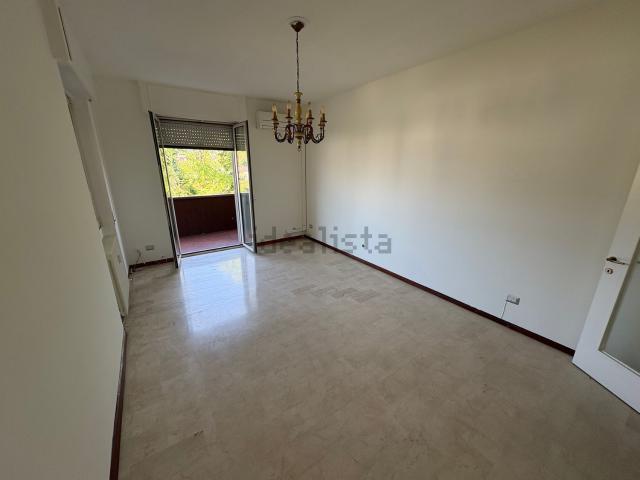 Appartamento in vendita a Rebbio, Como