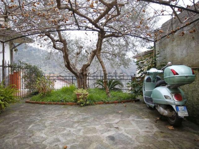 Appartamento in vendita a Carrara, Toscana