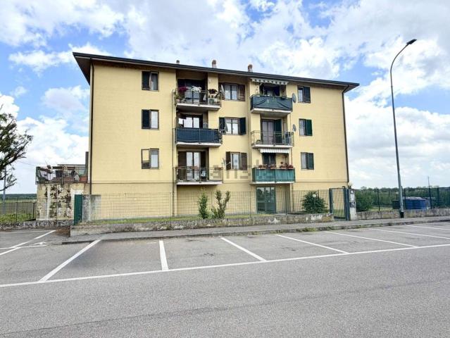 Appartamento in vendita a Marcignago, Lombardia