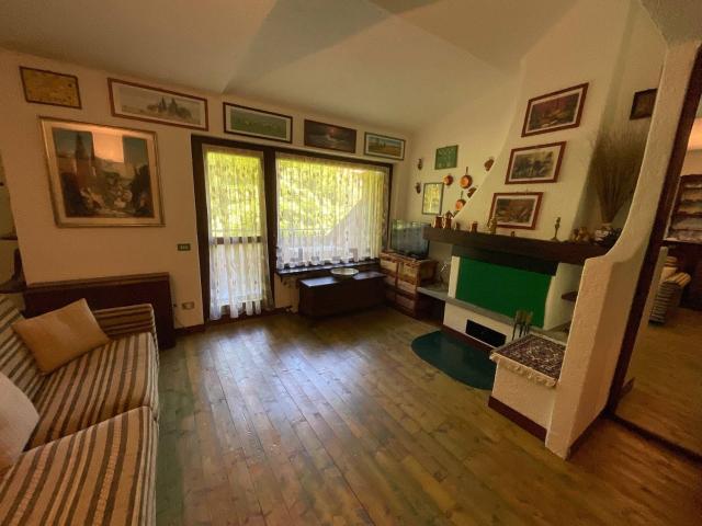 Appartamento in vendita a Comunità montana della valle Camonica, Artogne