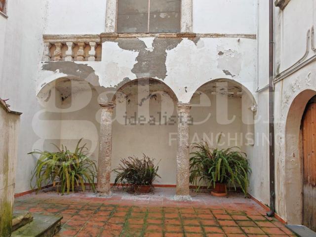Appartamento in vendita a Venafro, Molise