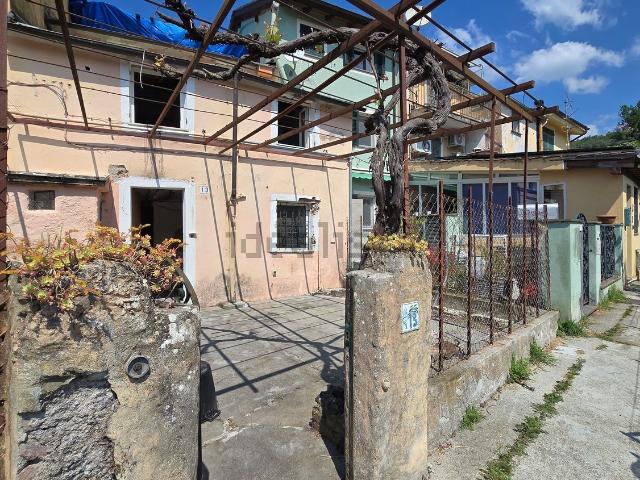 Appartamento in vendita a Levante, Serra Riccò