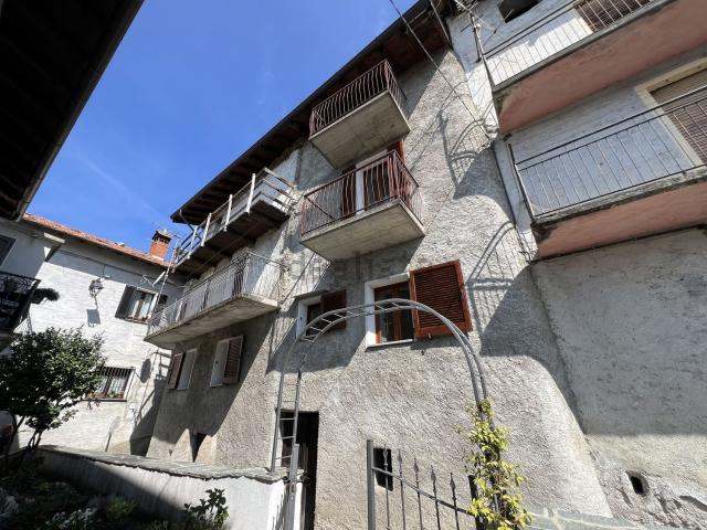 Appartamento in vendita a Vercana, Lombardia