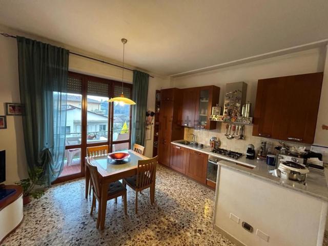 Appartamento in vendita a Nazzano, Carrara