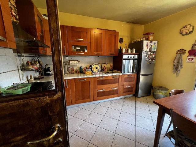 Appartamento in vendita a Vezzano Ligure, Liguria