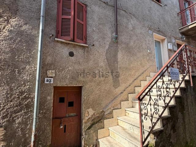 Appartamento in vendita a Bassano In Teverina, Lazio