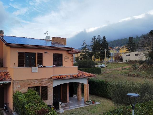Appartamento in vendita a Gualdo Tadino, Umbria