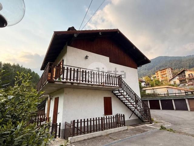 Appartamento in vendita a Comunità montana della valle Camonica, Borno