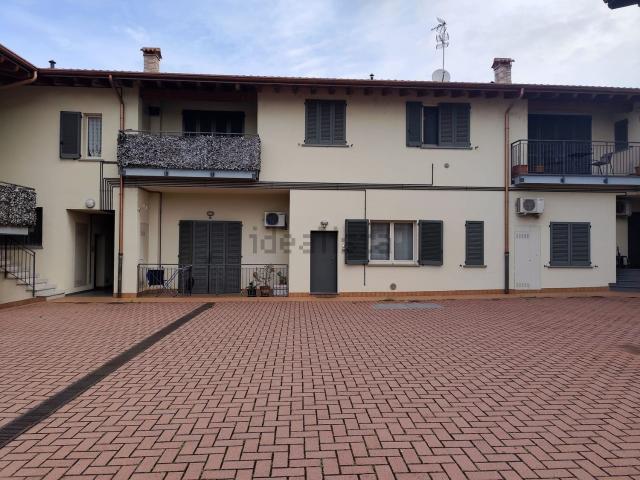 Appartamento in vendita a Comun Nuovo, Lombardia