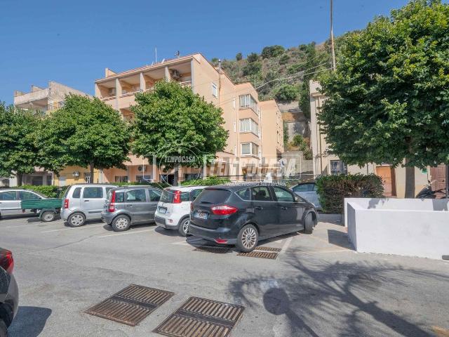 Appartamento in vendita a Scaletta Zanclea, Sicilia