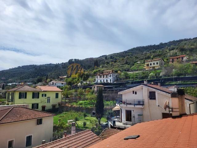 Appartamento in vendita a Dolceacqua, Provincia di Imperia