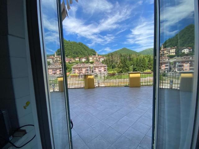 Appartamento in vendita a Montoggio, Liguria